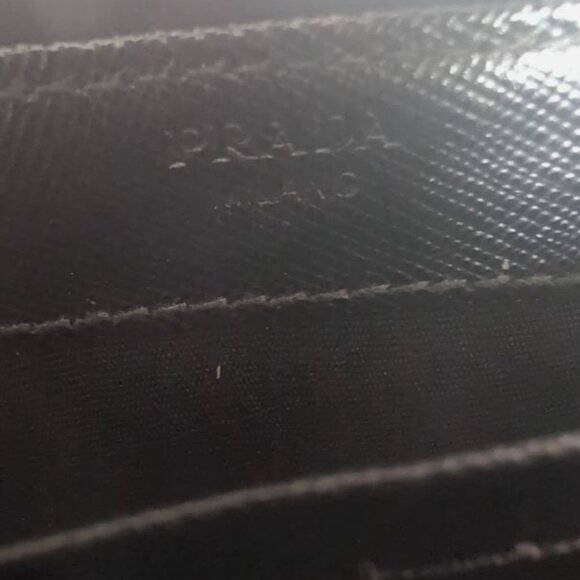 PRADA SAFFIANO LEATHER LONG ZIP AROUND WALLET BLACK - Picture 4 of 10